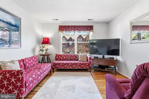 Living - 754 Belle Field Rd #103, Solomons, MD 20688 photo 3 of 3