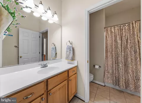 Bath - 3120 Lacrosse Ct, Dunkirk, MD 20754 photo 10 of 14