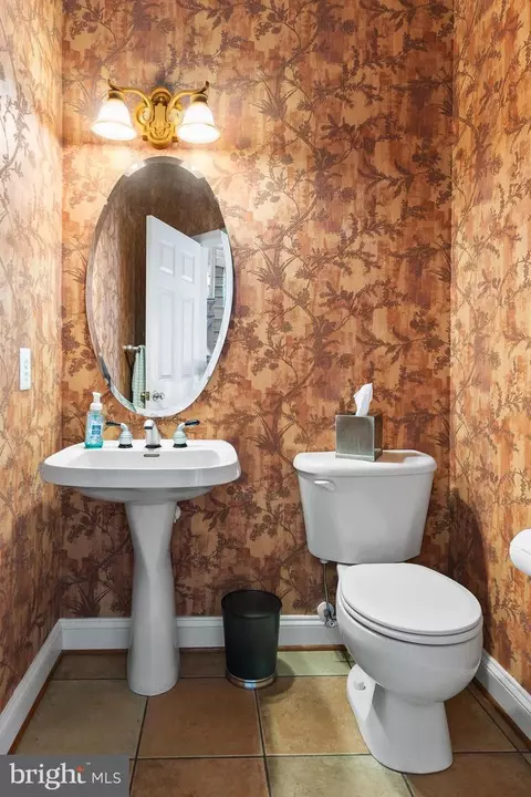 Bath - 3120 Lacrosse Ct, Dunkirk, MD 20754 photo 1 of 14