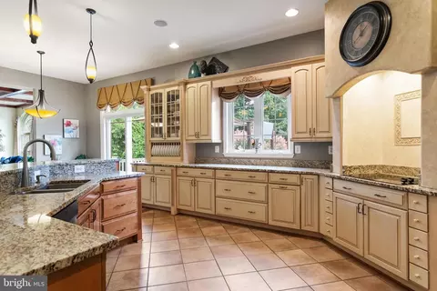 Kitchen - 3120 Lacrosse Ct, Dunkirk, MD 20754 photo 4 of 17