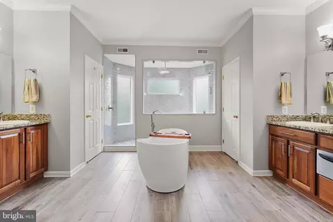 Bath - 3120 Lacrosse Ct, Dunkirk, MD 20754 photo 2 of 14