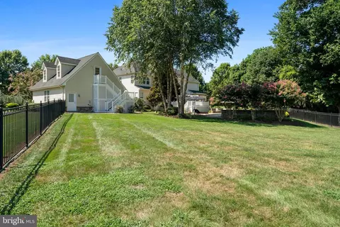 Exterior - 3120 Lacrosse Ct, Dunkirk, MD 20754 photo 14 of 18