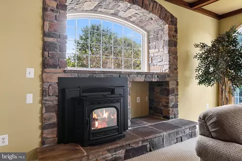 Living - 3120 Lacrosse Ct, Dunkirk, MD 20754 photo 1 of 1