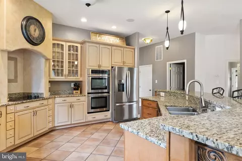 Kitchen - 3120 Lacrosse Ct, Dunkirk, MD 20754 photo 10 of 17