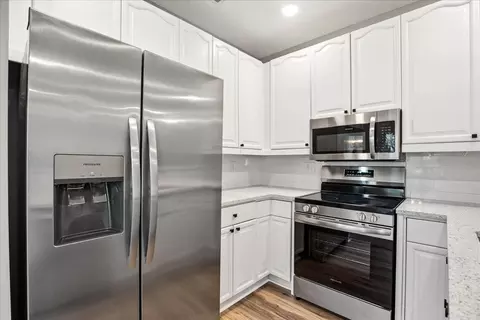Kitchen - 1223 Back Crk #1223, Solomons, MD 20688 photo 3 of 4