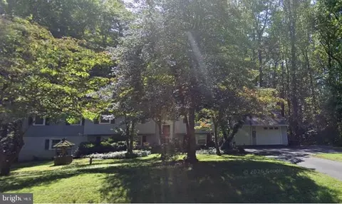 4111 Pinewood Ter, Chesapeake Beach, MD 20732