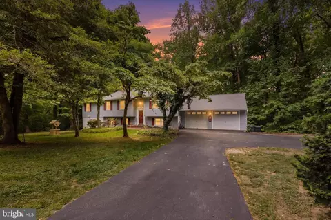 4111 Pinewood Ter, Chesapeake Beach, MD 20732