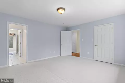 Bedroom - 4020 Chaney Cove Ct, Dunkirk, MD 20754 photo 7 of 9