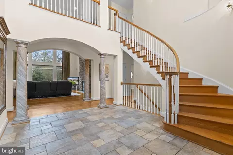 Entry Way - 4020 Chaney Cove Ct, Dunkirk, MD 20754 photo 1 of 7