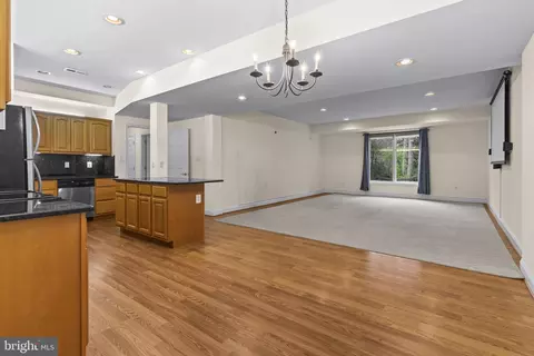 Living - 4020 Chaney Cove Ct, Dunkirk, MD 20754 photo 7 of 7