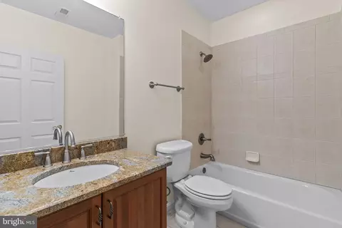 Bath - 4020 Chaney Cove Ct, Dunkirk, MD 20754 photo 9 of 9