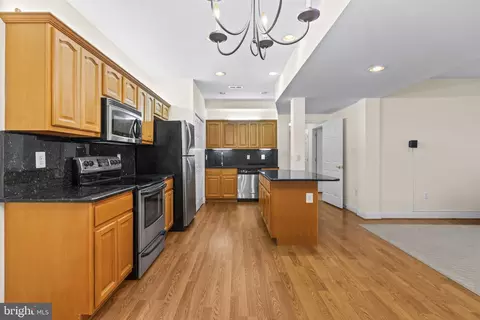 Kitchen - 4020 Chaney Cove Ct, Dunkirk, MD 20754 photo 10 of 10
