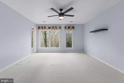 Bedroom - 4020 Chaney Cove Ct, Dunkirk, MD 20754 photo 4 of 9