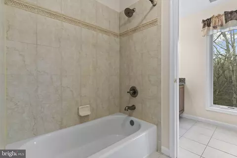 Entry Way - 4020 Chaney Cove Ct, Dunkirk, MD 20754 photo 7 of 7