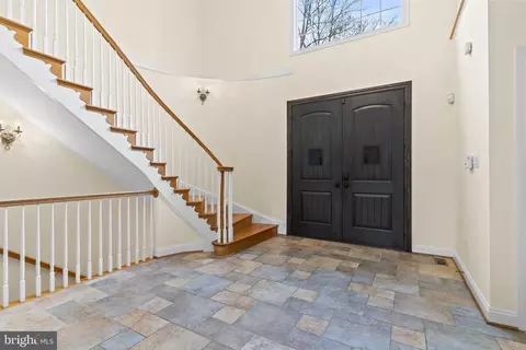 Entry Way - 4020 Chaney Cove Ct, Dunkirk, MD 20754 photo 2 of 7