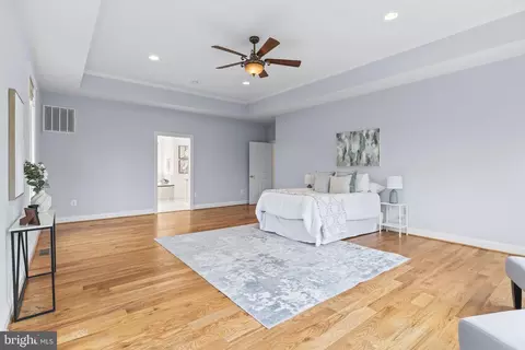 Bedroom - 4020 Chaney Cove Ct, Dunkirk, MD 20754 photo 3 of 9