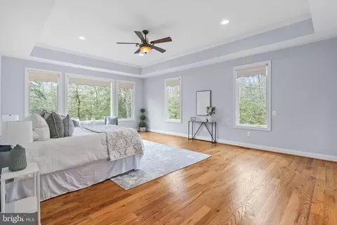 Bedroom - 4020 Chaney Cove Ct, Dunkirk, MD 20754 photo 1 of 9