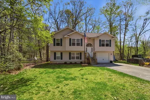 334 Longhorn Cir, Lusby, MD 20657