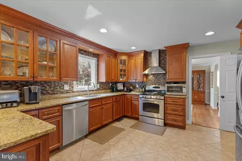 Kitchen - 12441 Uncle Charlies Spur, Dunkirk, MD 20754 photo 4 of 6
