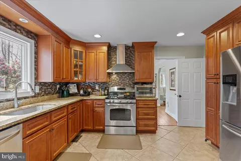 Kitchen - 12441 Uncle Charlies Spur, Dunkirk, MD 20754 photo 6 of 6