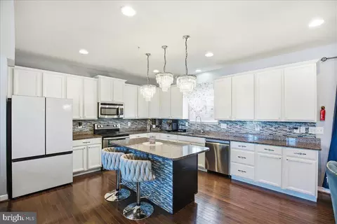 195 Fairground Rd, Prince Frederick, MD 20678