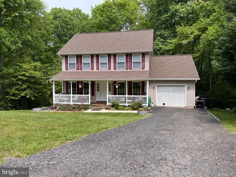 12490 Coyote Ct, Lusby, MD 20657