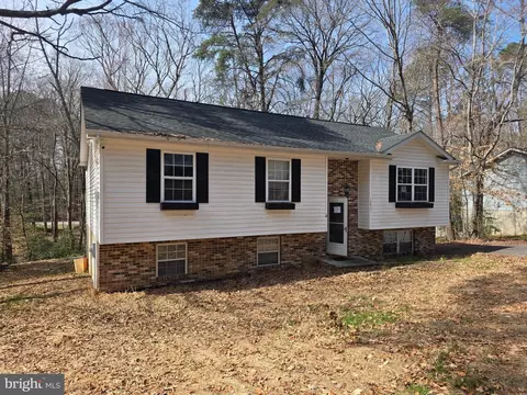 12427 Seminole Rd, Lusby, MD 20657