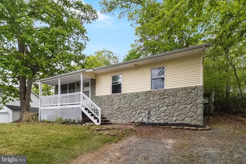 12435 San Jose Ln, Lusby, MD 20657
