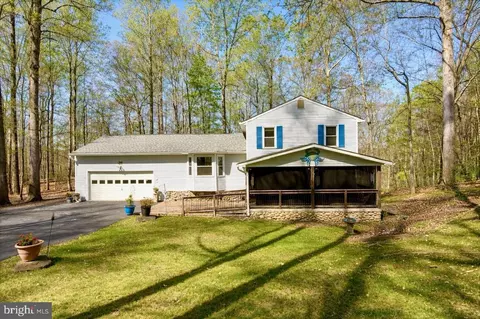 5910 Karen Ct, Chesapeake Beach, MD 20732
