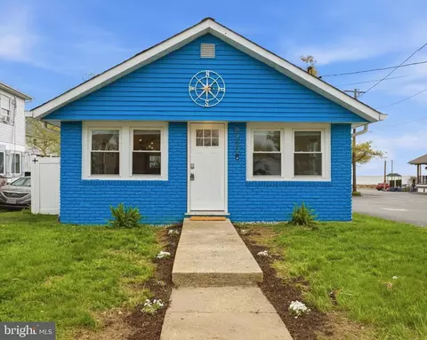 Exterior - 8329 Bayside Rd, Chesapeake Beach, MD 20732 photo 1 of 11
