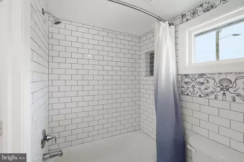 Bath - 8329 Bayside Rd, Chesapeake Beach, MD 20732 photo 3 of 3