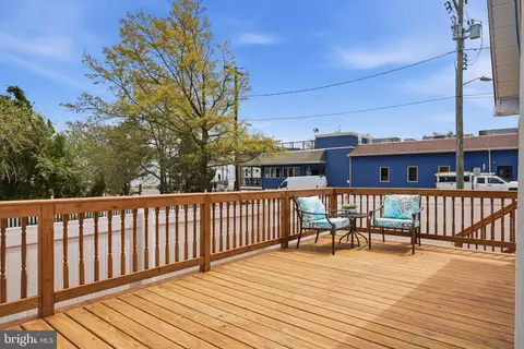 Exterior - 8329 Bayside Rd, Chesapeake Beach, MD 20732 photo 5 of 11