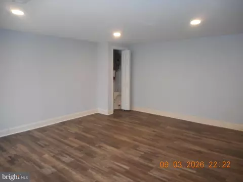 Living - 9914 Mcintosh Dr, Dunkirk, MD 20754 photo 2 of 2