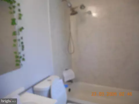 Bath - 9914 Mcintosh Dr, Dunkirk, MD 20754 photo 2 of 3