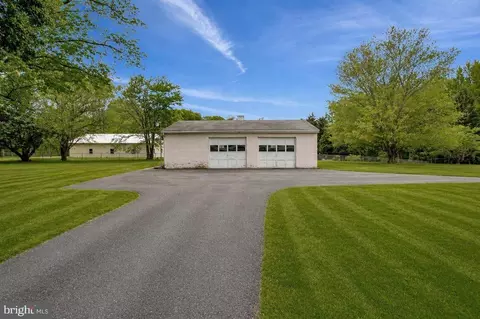 Exterior - 10700 Ward Rd, Dunkirk, MD 20754 photo 4 of 5