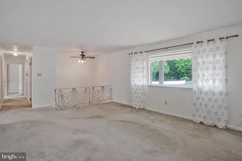 Living - 10700 Ward Rd, Dunkirk, MD 20754 photo 2 of 6