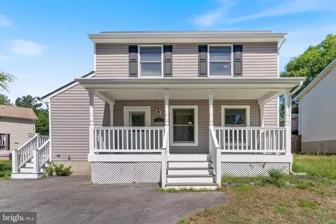 8305 Circle Dr, Lusby, MD 20657