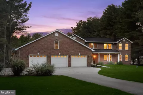 3045 Holland Cliffs Rd, Huntingtown, MD 20639
