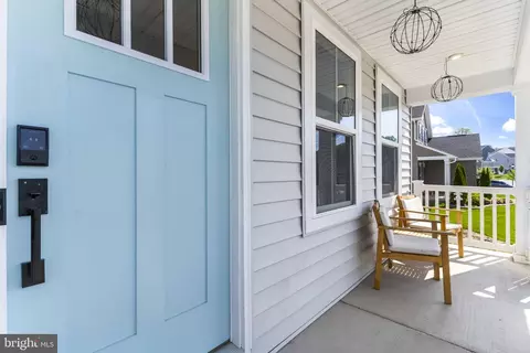 Exterior - 2944 Heritage Dr, Chesapeake Beach, MD 20732 photo 3 of 9