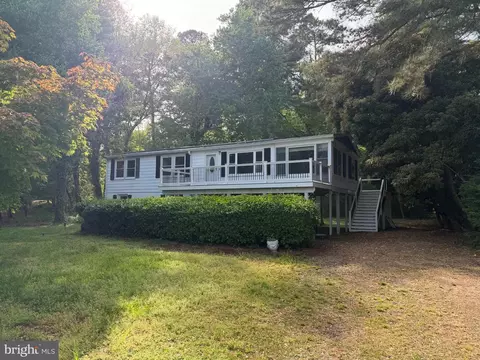 13015 Surf St, Lusby, MD 20657