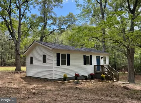 6815 Marshall Rd, Saint Leonard, MD 20685