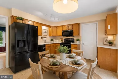 1206 Cordova Dr, Lusby, MD 20657