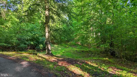 2440 Johnson Rd, Huntingtown, MD 20639