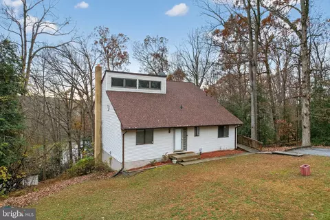 779 Spruce Dr, Lusby, MD 20657