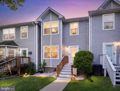 7967 Delores Ct, Chesapeake Beach, MD 20732