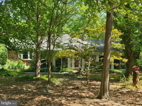 2551 Redbud Ln, Owings, MD 20736