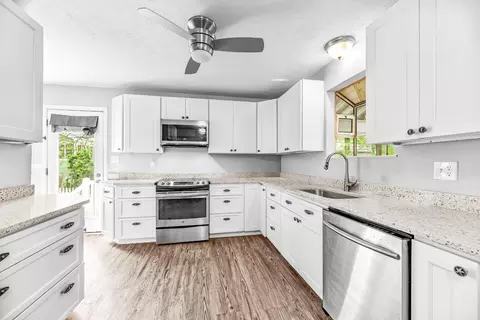 Kitchen - 11543 Tomahawk Trl, Lusby, MD 20657 photo 2 of 6