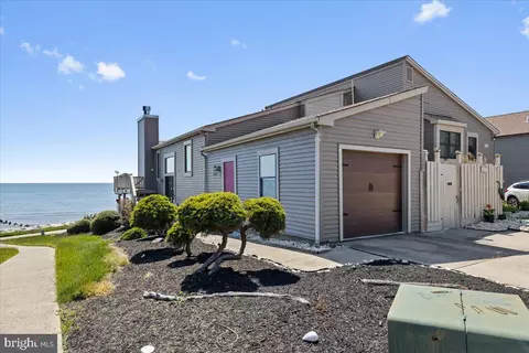4014 Band Shell Ct, Chesapeake Beach, MD 20732