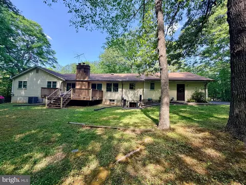 10241 Three Doctors Rd, Dunkirk, MD 20754 photo 2