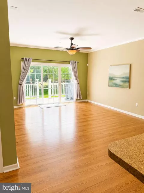 Living - 629 Ruxton Rd #74, Solomons, MD 20688 photo 1 of 2
